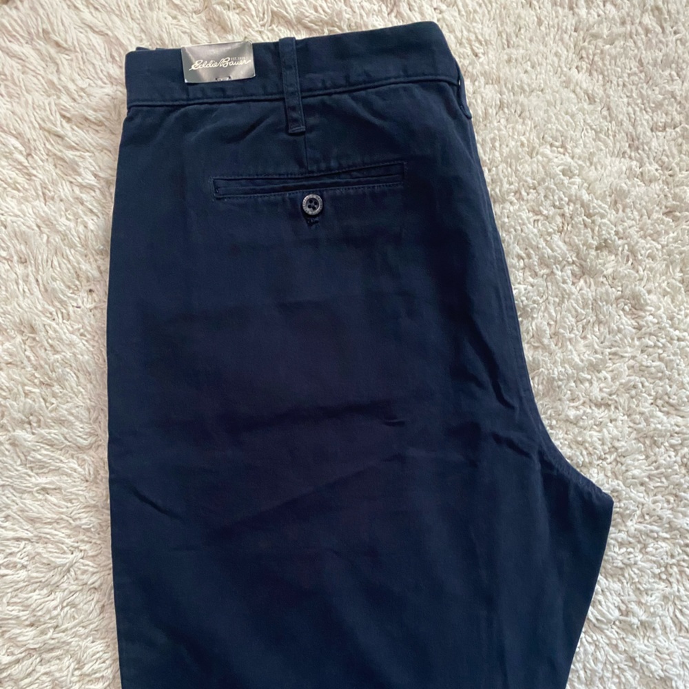 Eddie Bauer shorts size 40